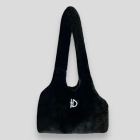 Divine Dog Carrier (Color Option: Caviar)